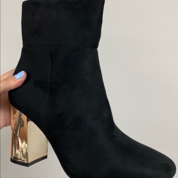 LAST 1❤️GORGEOUS BETANI SUEDE BOOTIE - Picture 2 of 6